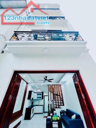 Bán nhà lạc long quân tây hồ hà nội 40 m 6 tỷ mặt tiền 4 m - 1