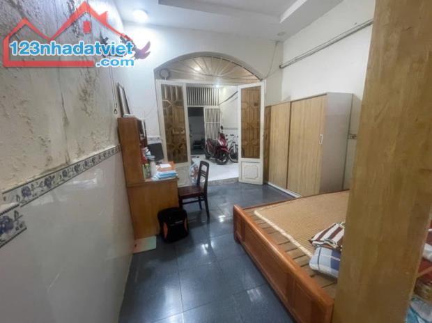 Bán nhà 1 sẹc Tô Ký Trung Chánh, DTx 70 m2 .Giá chỉ  3.3 tỷ (TL) - 2
