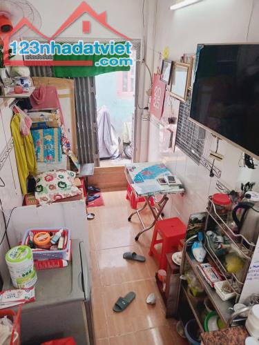 Bán nhà Bùi Thế Mỹ, P10, Tân Bình, gần Lạc Long Quân, 2 tầng, chỉ hơn 1 tỷ