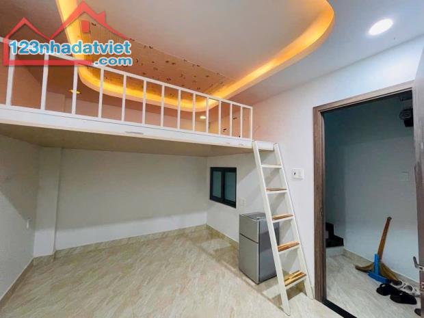 Quá Hot...CHDV ngay chợ Gò Vấp- 5 tầng,xe hơi vào nhà,sẵn dòng tiền ~600 triệu/năm.Nguyễn - 3