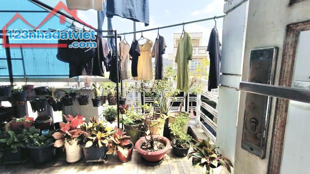 🌴 Gấp bán nhà 4 tầng trung tâm Hiệp Phú - 75mv, Hoàn công đủ, Hẻm xe hơi. Pháp lý chuẩn. - 3