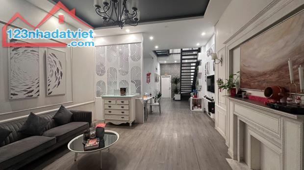 CẦN BÁN CĂN NHÀ ĐẸP, CHỦ XÂY CỰC KỲ TÂM HUYẾT - 1