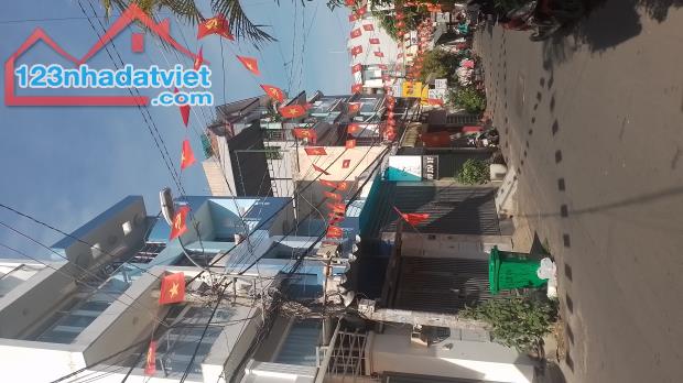 Bán nhà mặt tiền hẻm ô tô, 4x11, 5 tầng Thống Nhất Gò Vấp. Giá 8.6 tỷ - 1