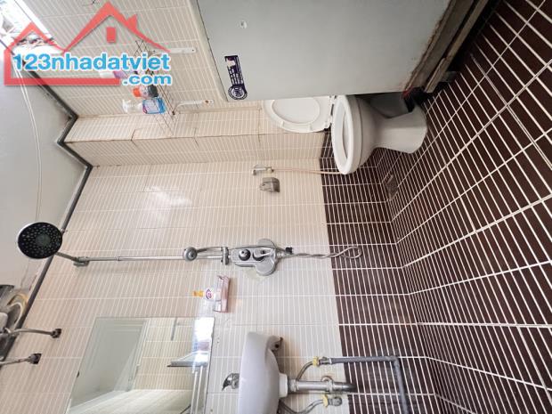 Bán Căn Hộ Nguyễn Văn Cừ, Long Biên 45m2, chỉ 3,25 tỷ - 2