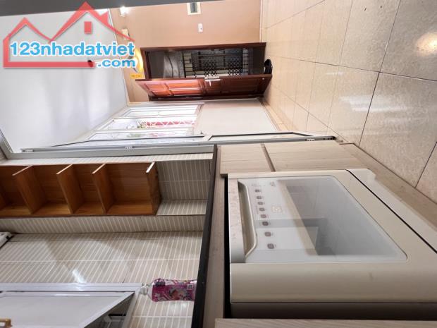 Bán Căn Hộ Nguyễn Văn Cừ, Long Biên 45m2, chỉ 3,25 tỷ - 3