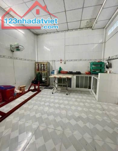 Giá Sốc Giảm sâu Giá 870tr Sổ Hồng Riêng Sẵn 128m2 ở Bà Điểm 6  Hóc Môn chủ ngộp bán nhanh - 1