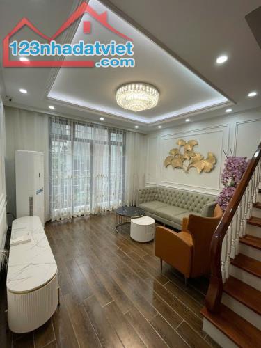 BÁN NHÀ 7 TẦNG THANG MÁY DV CÂY QUÝT, 50M GIÁ CHỈ 16 TỶ, Ô TÔ, KINH DOANH VP - 1