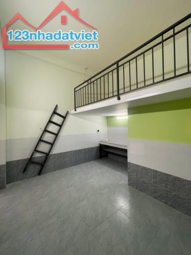 Bán CHDV, 970m2 full Thổ Cư, 3 Tầng, Ngang Khủng 34m, Tăng Nhơn Phú B. Tp.Thủ Đức - 4