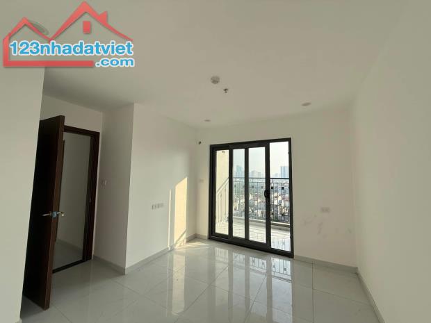 Cần bán gấp căn hộ 60m2 View công viên, toà chung cư Blue Star Trâu Quỳ, Gia Lâm.