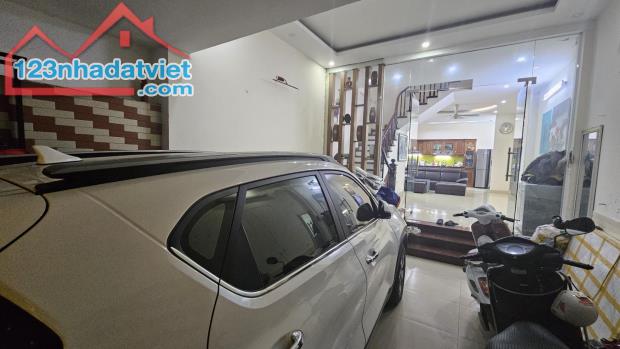 Bán Nhà Nguyễn Tuân, Cách 1 Nhà Ra Phố, 54m², Giá 21 Tỷ