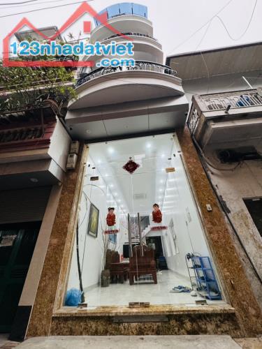 NHÀ ĐẸP SÁT PHỐ TẠ QUANG BỬU, HAI BÀ TRƯNG, 2 MẶT NGÕ TRƯỚC SAU, DT 79M2 x 4T GIÁ 22,3 TỶ