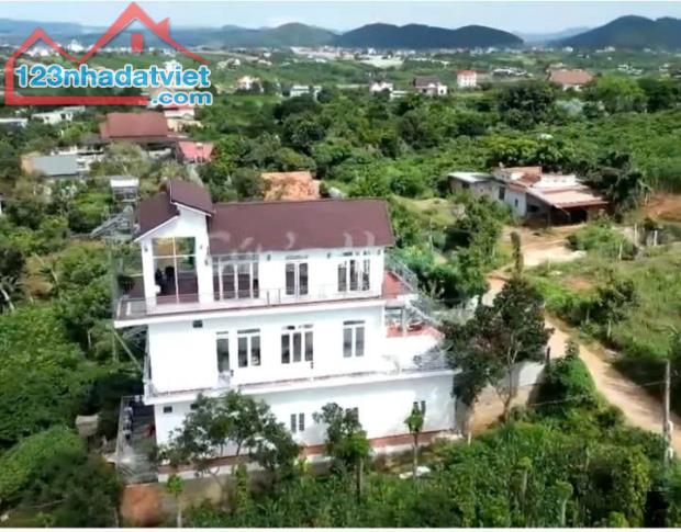BÁN GẤP NHÀ VƯỜN GẦN ĐÀ LẠT - 4,5 tỷ - rộng 3656m2 - có 400m2 thổ cư - 4