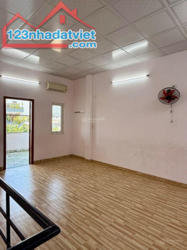 Bán nhà Chính Kinh, Thanh Xuân - 38m2 Nhà 4 tầng, 3PN, 3WC Chỗ để xe riêng. - 1