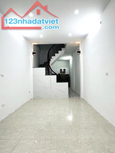 🏡 NHÀ đẹp lô góc, gần trường  học chu văn an, bằng liệt, hoàng mai - 38m2 - Giá 5.2 t ỷ