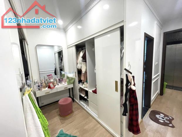 BÁN NHÀ PHÂN LÔ TRẦN ĐẠI NGHĨA – 6 TẦNG THANG MÁY – Ô TÔ ĐỖ CỬA – GIÁ 13 TỶ - 4