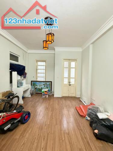 BÁN NHÀ ĐÌNH THÔN,MỸ ĐÌNH,NGÕ NÔNG,Ô TÔ CỰC GẦN,NHÀ ĐẸP DÂN XÂY GIÁ 12.5 TỶ - 4