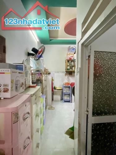 SÁT HXT - 2 TẦNG 46M2 - 3,7X12M - PHẠM THẾ HIỂN P5 QUẬN 8 GẤP BÁN GIẢM 200TR - CHỈ 4.9 TỶ - 2