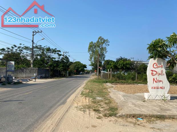 Cần bán lô đất hơn 1000 m2; mặt tiền đường Lạc Long Quân (ĐT 607.B); trục chính  thông bển - 2