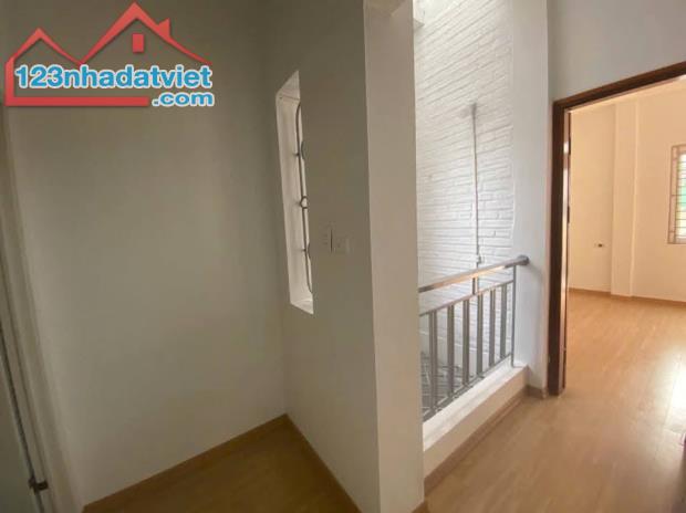 📣 Bán nhà 4 tầng Nguyễn Văn Cừ, Cách ô tô - Hồng Tiến 20m, 55m2, Ko QH, 6 tỷ 2 - 3
