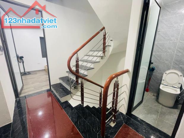 Bán Nhà Phố Đội Cấn 33/42m2 x 4 tầng, gần Phố ngõ nông rộng, căn góc 3 mặt thoáng, nhà - 2