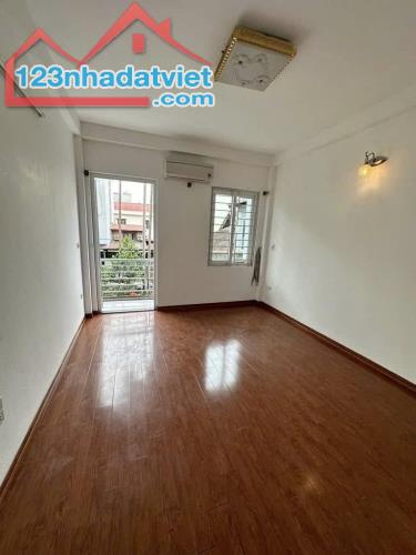Hàng Hiếm, Bán Nhà Phố Thái Hà 37,5m2 5 Tầng Nhà Mới Gần Phố Giá Chỉ Nhỉnh 8 Tỷ - 2