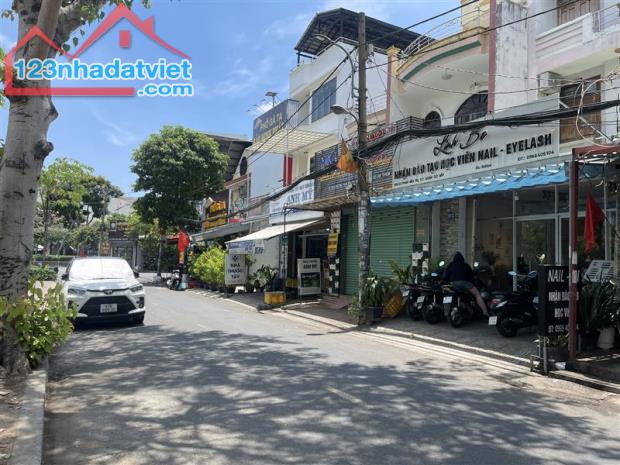 BÁN NHÀ MT VIEW CÔNG VIÊN PHAN VĂN TRỊ PHƯỜNG 7 GÒ VẤP. DT 100M .. GIÁ 14.2 tỷ