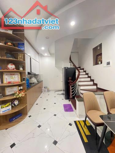 Bán nhà Đống Đa - Hà Nội đầy đủ nội thất - 4