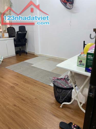 3010 – Bán nhà đường 3/2 Ph.12, DT 50m2 3 tầng BTCT, sổ riêng A4, NHỈNH 8.3 tỷ TL - 2