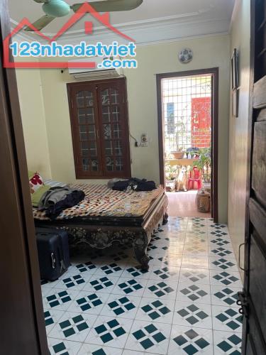GẤP, CẦU GIẤY, 52m2, 2 mặt ngõ oto, phân lô, KD, ở sướng - 2