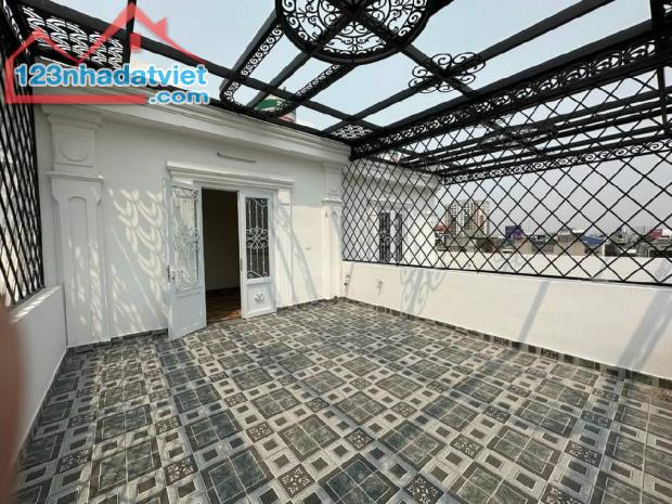 Chỉ 7 tỷ xíu, sở hữu nhà 6 tầng Giang Biên, lô góc, thang máy, ngõ ô tô thông, 38m MT 4.8m - 3