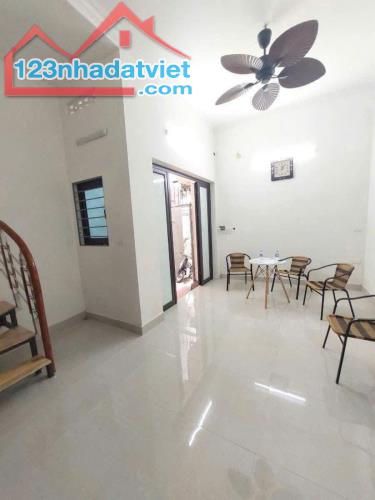 BÁN ĐẤT TẶNG NHÀ PHỐ TRẦN KHÁT CHÂN NHỈNH 4 TỶ