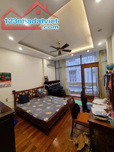 Bán nhà Nguỵ Như Kon Tum, Chủ nhà lập trình viên FPT, 51 m, 21  tỷ