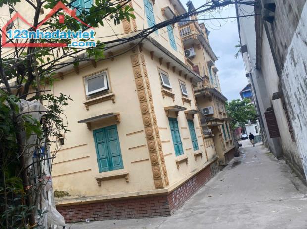 Bán nhà 3 tầng 2 mặt tiền, tổ 3 TT Quang Minh, Mê Linh. Nhà mới. Chỉ việc xách đồ về ở