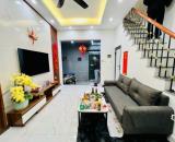 Bán nhà đẹp gần phố Thanh Nhàn – 28m² x 4 tầng – Giá 5.95 tỷ – Ngõ thông, sát công viên