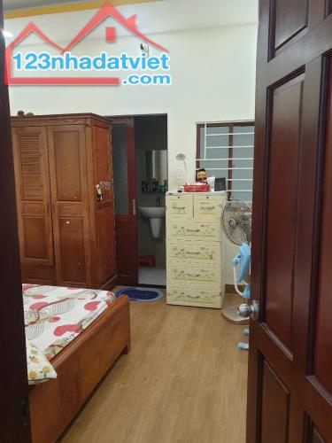 🌴Ngay chợ Long Trường, Nhà 3 tầng 56mv, Hoàn công đủ - Hẻm xe hơi. Pháp lý chuẩn. - 3
