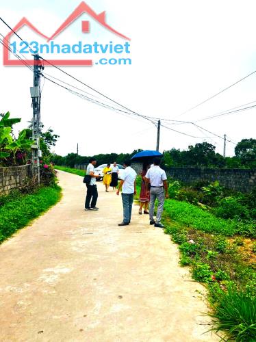 BÁN 2800M ĐẤT KÉP  HỒNG GIANG Thị Xã Chũ  Bắc Giang, Gía Đầu Tư nhỉnh 3 tỷ - 1