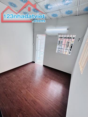 HOT, CẦN BÁN GẤP NHÀ NỞ HẬU GIÁ RẼ ĐƯỜNG 16 [P4, Q8] 44M2 (3.6X12M), 2T. 3PN CHỈ 3.25 TỶ - 4