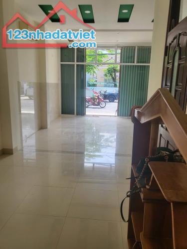 🔥Nhà mặt tiền Hồng Bàng đoạn kinh doanh đông đúc trung tâm bàn cờ tp Nha Trang. Giá 13 tỷ - 1