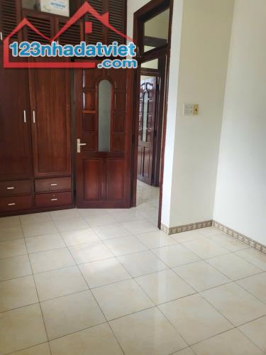 🔥Nhà mặt tiền Hồng Bàng đoạn kinh doanh đông đúc trung tâm bàn cờ tp Nha Trang. Giá 13 tỷ - 5