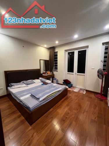 BÁN NHÀ MẶT PHỐ HÀNG VẢI HOÀN KIẾM TRÁI TIM PHỐ CỔ VỊ TRÍ SIÊU ĐẮC DỊA.DIỆN  TÍCH: 83.7M²