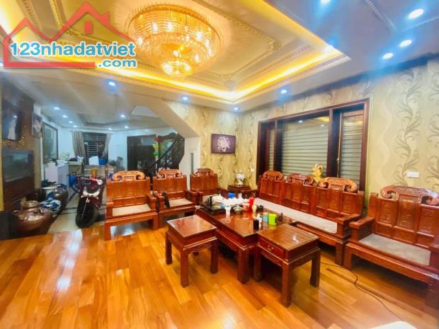 🔥 4 PHÒNG NGỦ SÁNG THOÁNG – NHÀ HOÀNG HOA THÁM BA ĐÌNH, GIÁ 7.6 TỶ – TIỆN ÍCH ĐẦY ĐỦ CHO