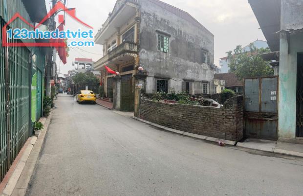 Lại có thêm một lô siêu phẩm 136m2 trục chính kinh doanh ở Lực Canh, Xuân , Đông Anh, HN