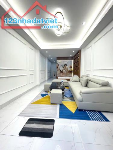 BÁN NHÀ RIÊNG TRUNG TÂM HÀ ĐÔNG 32M X 5 TẦNG NHÀ 2 MẶT NGÕ GIÁ 6 TỶ 5