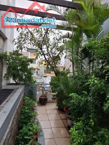 NHÀ DÀNH CHO NGƯỜI BIẾT TẬN HƯỞNG CUỘC SỐNG - HOÀNG HOA THÁM, TÂN BÌNH - NHỈNH 28 TỶ - 3