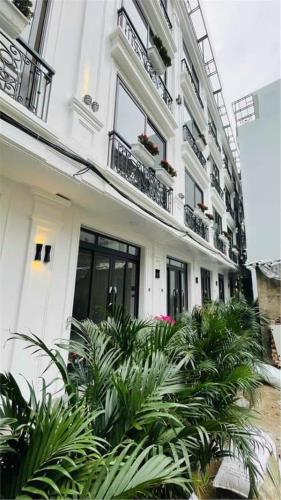 NHÀ LIỀN KỀ 35m2 5 TẦNG  – GẦN KĐT TRUNG HÒA TRUNG KÍNH , CẦU GIẤY – GIÁ CHỈ LOANH QUANH