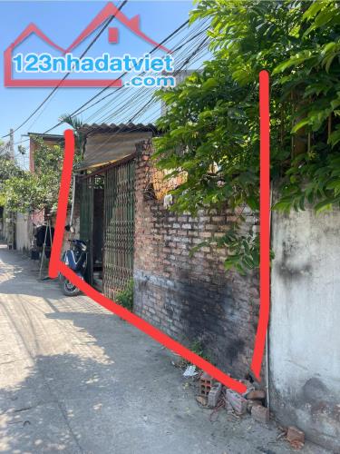 BÁN ĐẤT THÔN ĐOÀI-DỤC NỘI-VIỆT HÙNG