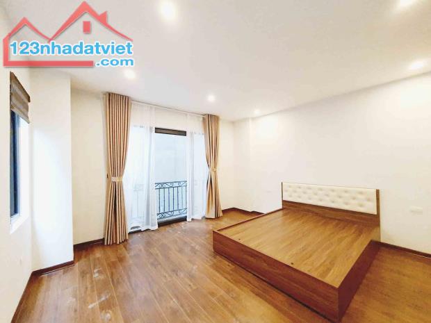 Bán nhà Hoàng Hoa Thám, Ba Đình, đang cho thuê, 65mx3t, 11.3 tỷ, 0985696268 - 1