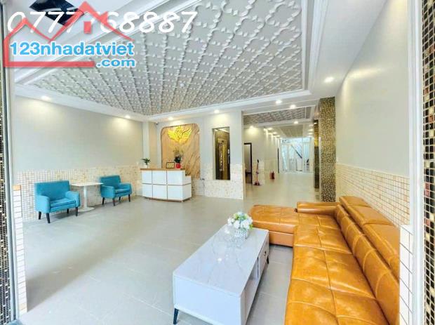Bán khách sạn gần Khu đô thị Phú Mỹ Hưng Quận 7 - 5 tầng 34 phòng - 2