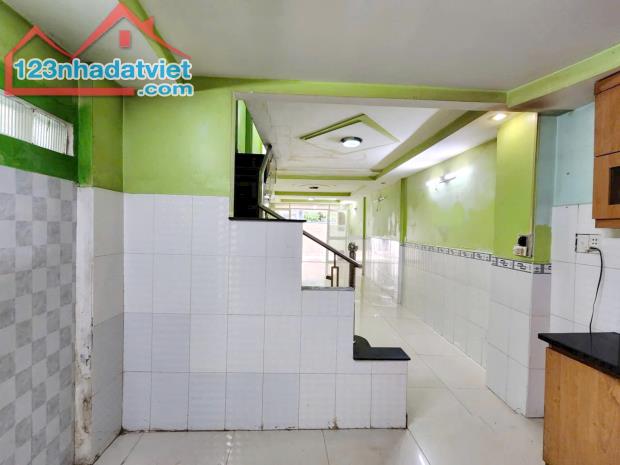 Căn góc 2 tầng nở hậu hẻm thông khu Cư Xá Đô Thành P4Q3. Giá 7,2 tỷ TL - 2