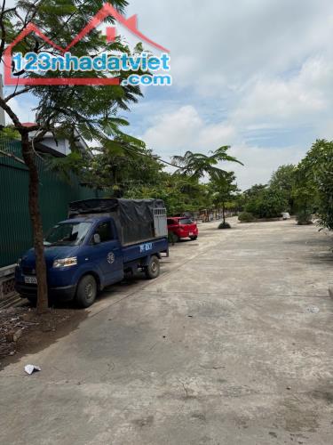 Bán đất 96m² – Vị trí đẹp ngay UBND Quận Bắc Từ Liêm  Diện tích: 96m², sổ đỏ phân lô, ph